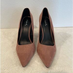 US 9.0 NEW Qupid chunky heel